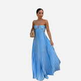 Vestido Maxi con Cuello Halter Plisado y Detalle de Espalda Abierta