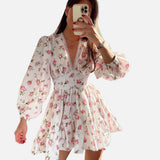 Vestido mini floral con escote en V para mujer, mangas largas y falda con volantes