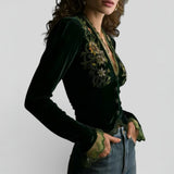 Isabel™ | Blusa de terciopelo bordado floral