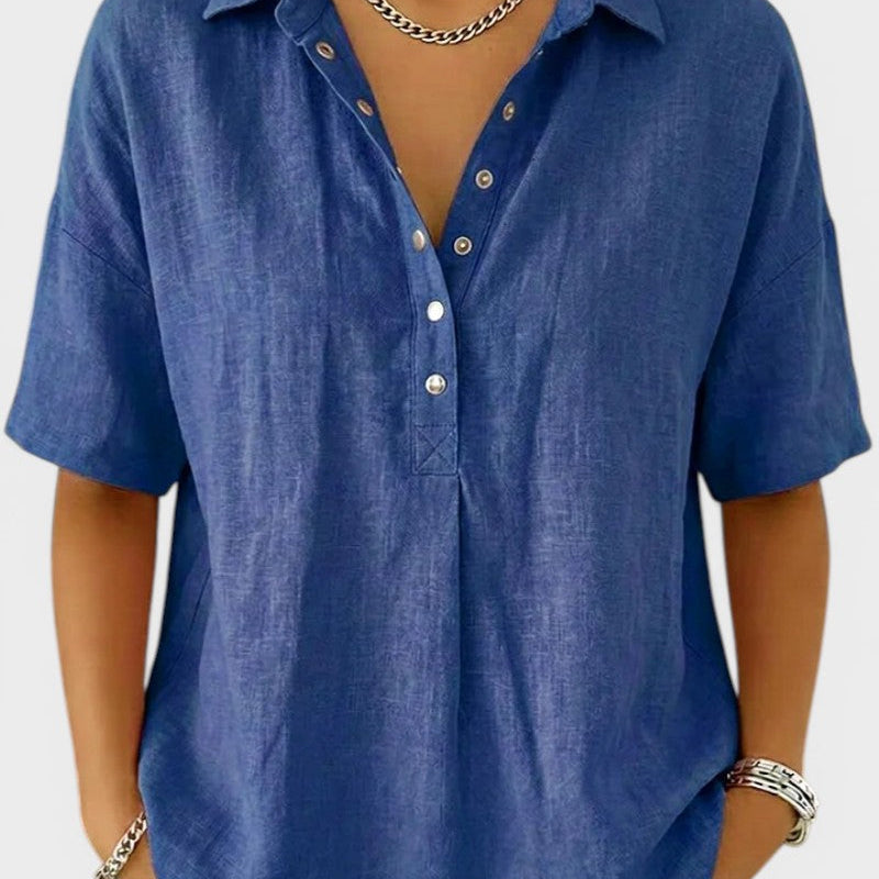 Noelia™ | Blusa con cuello y botones elegantes