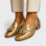 Mocasines dorados para mujer