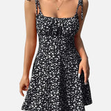 Vestido mini de mujer con estampado floral y tirantes anudados