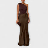 Elegante vestido maxi de un solo hombro