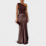 Elegante vestido maxi de un solo hombro