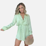 Vestido camisero negro elegante para mujer