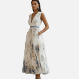 Elegante Vestido Floral de Ceremonia en Azul y Blanco