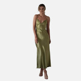 Vestido Maxi de Satén con Detalle de Tirantes Delicados