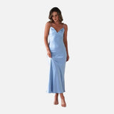 Vestido Maxi de Satén con Detalle de Tirantes Delicados
