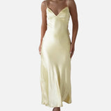 Vestido Maxi de Satén con Detalle de Tirantes Delicados