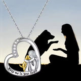 Collar con abrazo