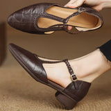 Astrid - Zapatos Clásicos de Cuero con Tira T Trenzada