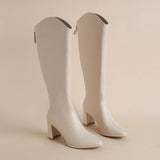 Hilda – Botas Estilizadas y Elegantes para el Invierno
