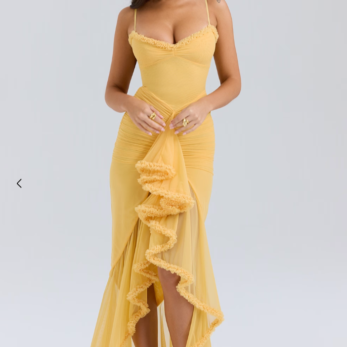 Jindřiška – Vestido con Volantes