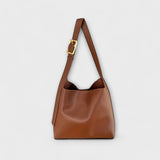 Lora. – Elegante bolso de piel