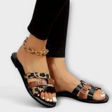 Jenevra - Sandalia con estampado de leopardo y tiras cruzadas