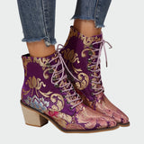 Botas de cuero con flores