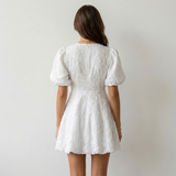 Sofía Vestido Mini Blanco Bordado