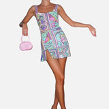 Vestido mini ajustado con estampado de sirena y abertura lateral para mujer