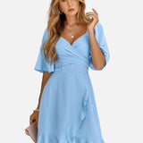 Vestido mini cruzado para mujer con escote en V y bajo con volantes acampanados