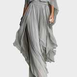 Isabela - Conjunto gris con top de tirantes y pantalones ligeros